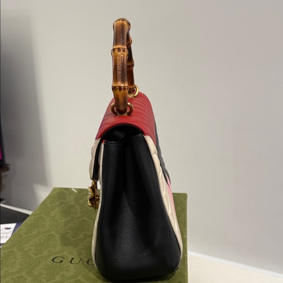 Gucci Red, Navy, Cream, and Pink Shoulder Bag - Picture 13 of 15